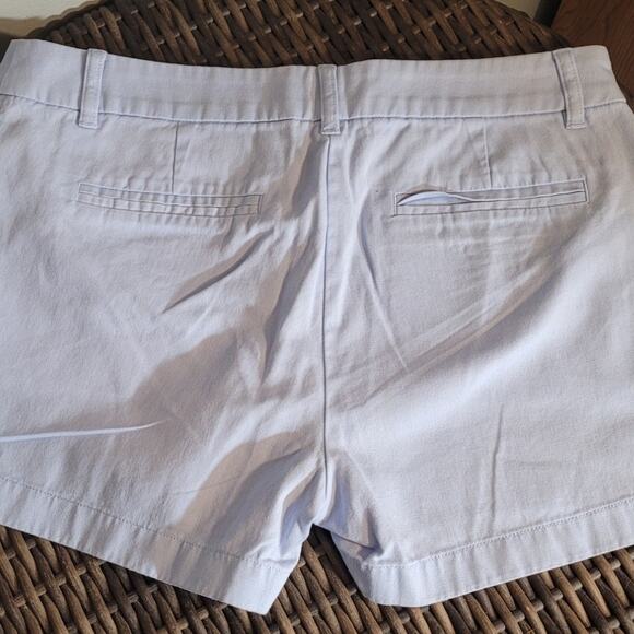 J CREW H5616 Womens Baby Blue Classic Chino Shorts Sz 6 Mid-Rise Flat Front - Picture 3 of 10